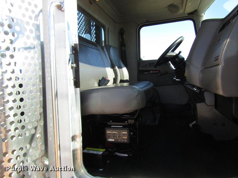 image for item DB6788 2009 Kenworth T300 service truck