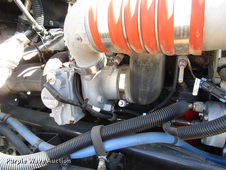 image for item DB6788 2009 Kenworth T300 service truck