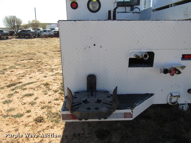 image for item DB6788 2009 Kenworth T300 service truck