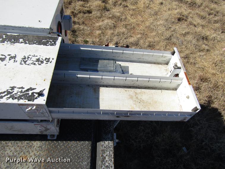 image for item DB6788 2009 Kenworth T300 service truck