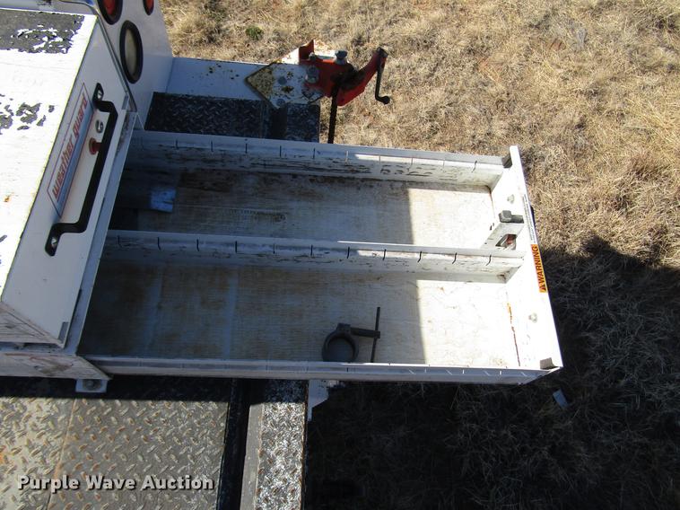 image for item DB6788 2009 Kenworth T300 service truck