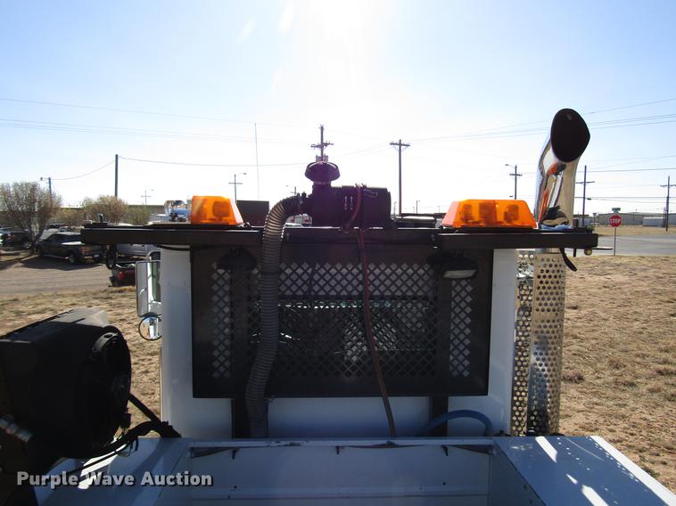 image for item DB6788 2009 Kenworth T300 service truck