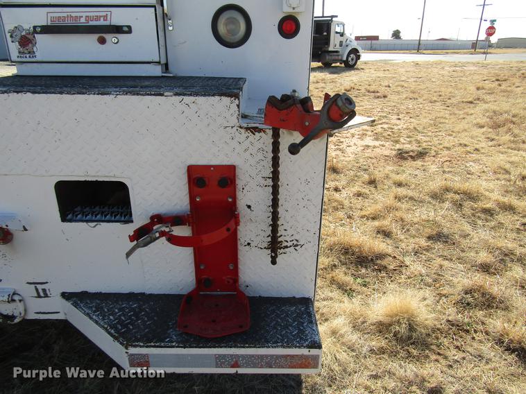 image for item DB6788 2009 Kenworth T300 service truck