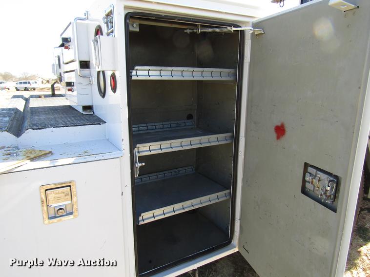 image for item DB6788 2009 Kenworth T300 service truck