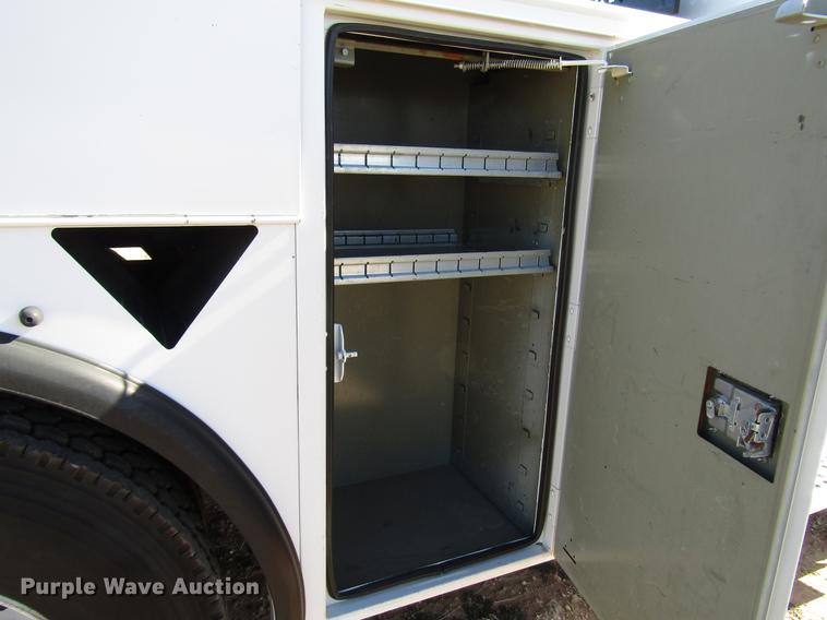 image for item DB6788 2009 Kenworth T300 service truck