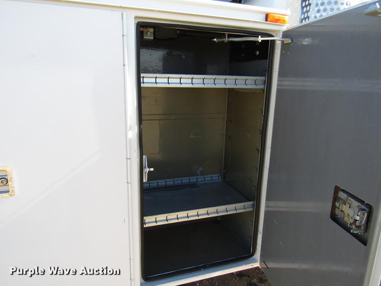 image for item DB6788 2009 Kenworth T300 service truck