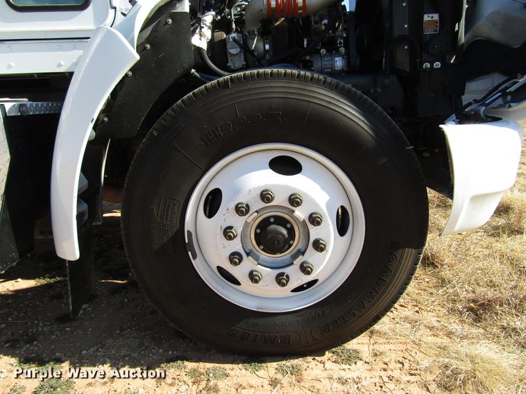 image for item DB6788 2009 Kenworth T300 service truck