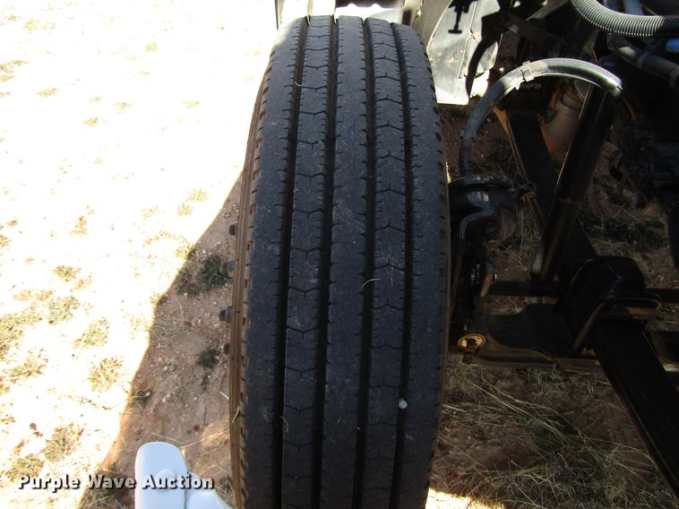 image for item DB6788 2009 Kenworth T300 service truck