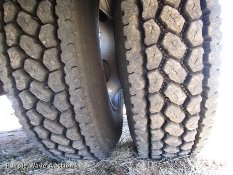 image for item DB6788 2009 Kenworth T300 service truck