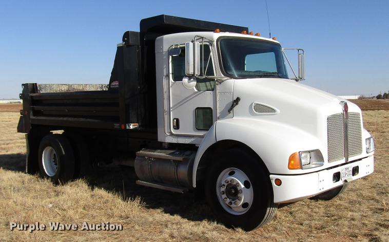 image for item DB6789 2008 Kenworth T300 dump truck