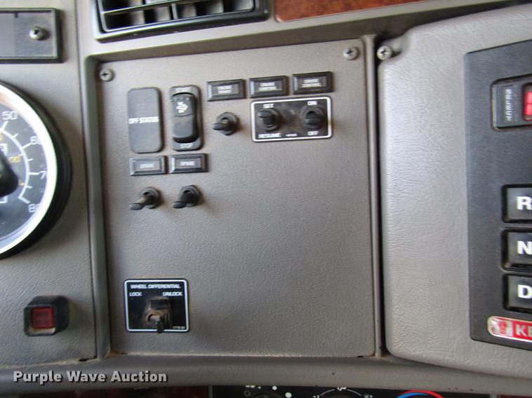 image for item DB6789 2008 Kenworth T300 dump truck