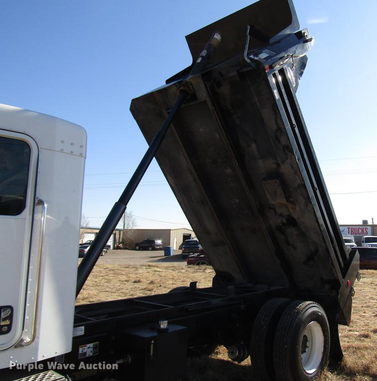 image for item DB6789 2008 Kenworth T300 dump truck