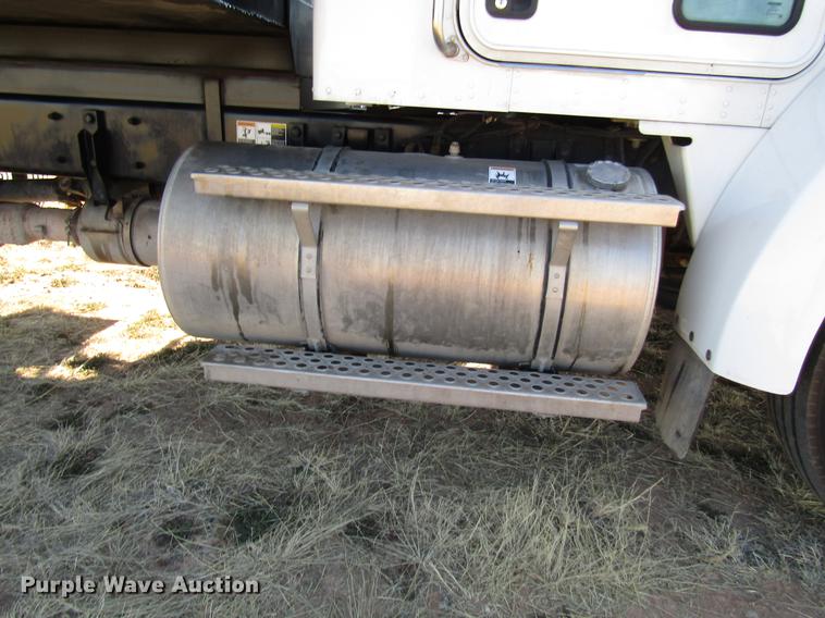 image for item DB6789 2008 Kenworth T300 dump truck