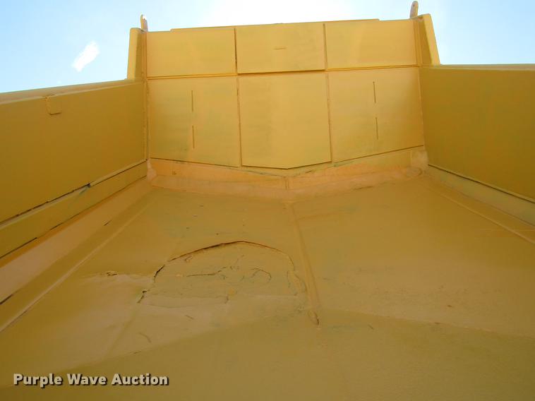 image for item DB6797 1983 Caterpillar 769C haul truck