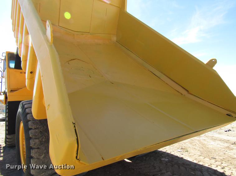 image for item DB6797 1983 Caterpillar 769C haul truck