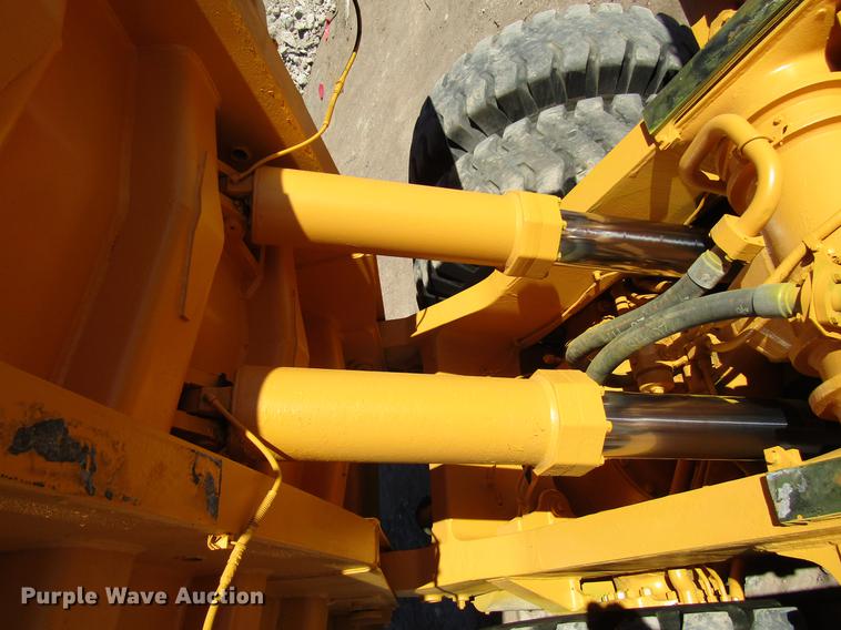 image for item DB6797 1983 Caterpillar 769C haul truck