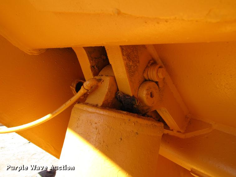 image for item DB6797 1983 Caterpillar 769C haul truck