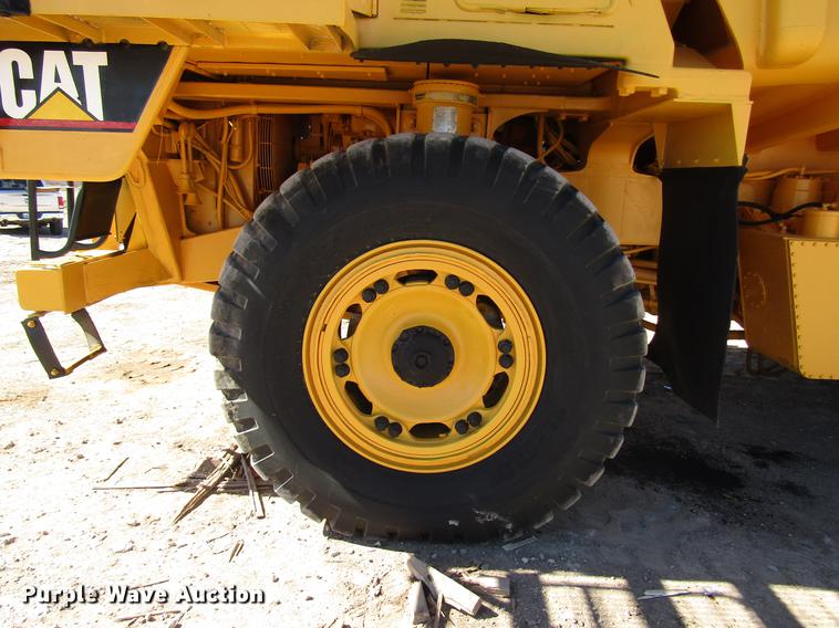 image for item DB6797 1983 Caterpillar 769C haul truck
