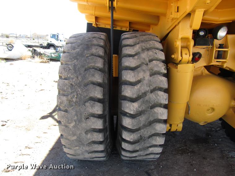 image for item DB6797 1983 Caterpillar 769C haul truck