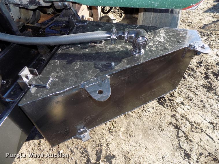 image for item DB8529 1984 Mack DM685S truck cab and chassis