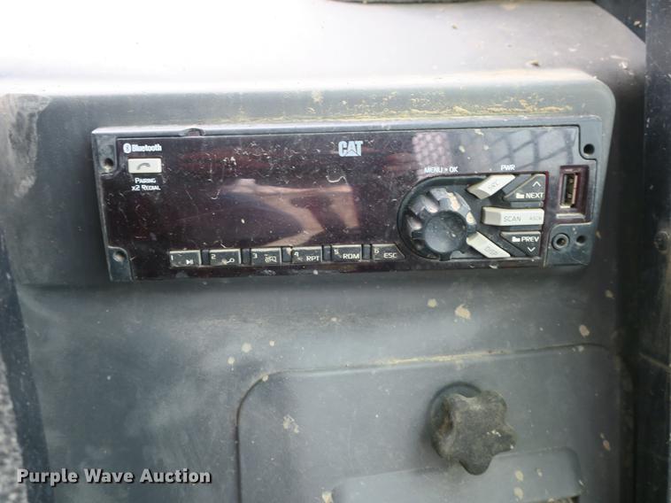 image for item DB8876 2014 Caterpillar 289D skid steer