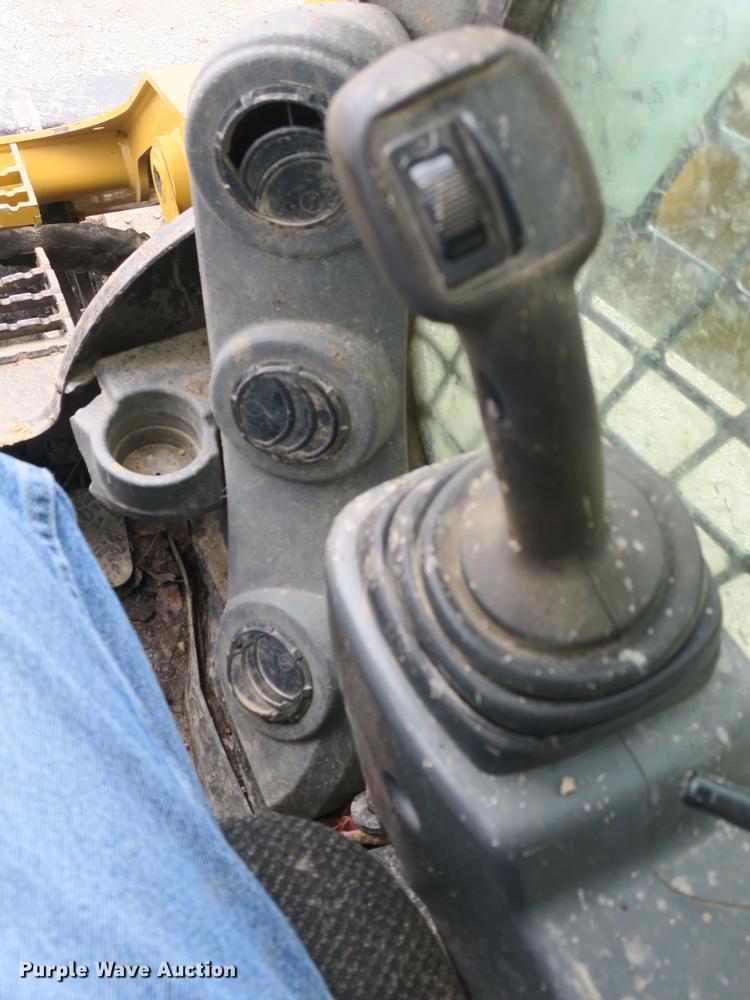 image for item DB8876 2014 Caterpillar 289D skid steer