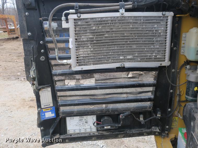 image for item DB8876 2014 Caterpillar 289D skid steer