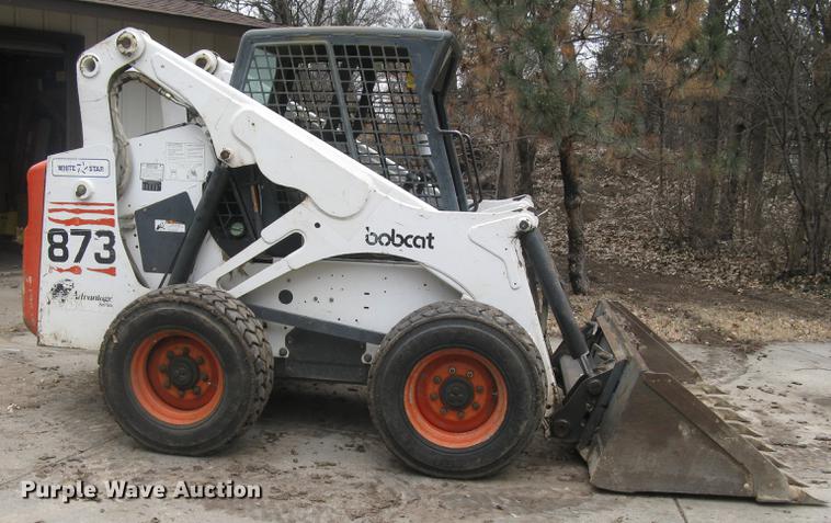 image for item DC1343 1999 Bobcat 873 skid steer