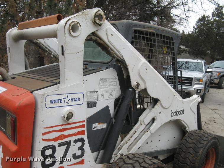 image for item DC1343 1999 Bobcat 873 skid steer