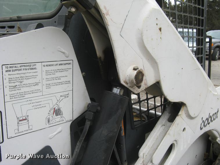 image for item DC1343 1999 Bobcat 873 skid steer