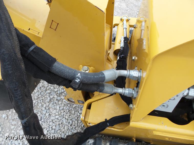 image for item DD2323 2014 Vermeer SC30TX stump grinder