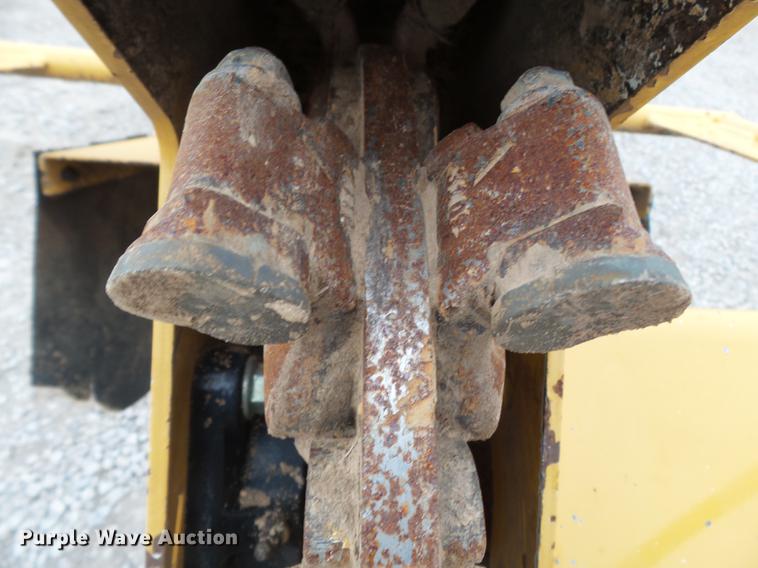 image for item DD2323 2014 Vermeer SC30TX stump grinder