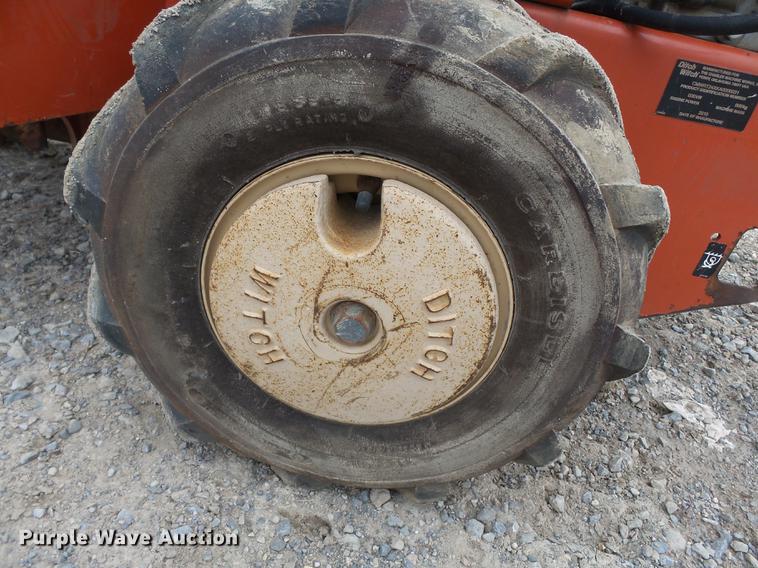 image for item DD2324 2010 Ditch Witch RT24 trencher