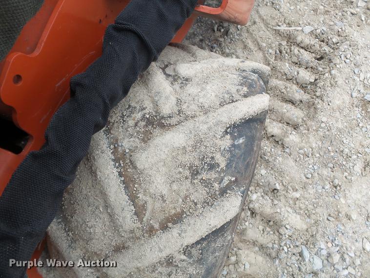 image for item DD2324 2010 Ditch Witch RT24 trencher