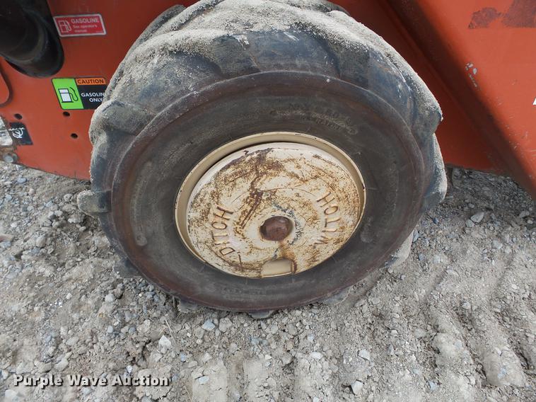 image for item DD2324 2010 Ditch Witch RT24 trencher