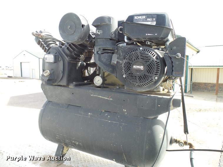 image for item DD6003 2006 International 4300 service truck with crane