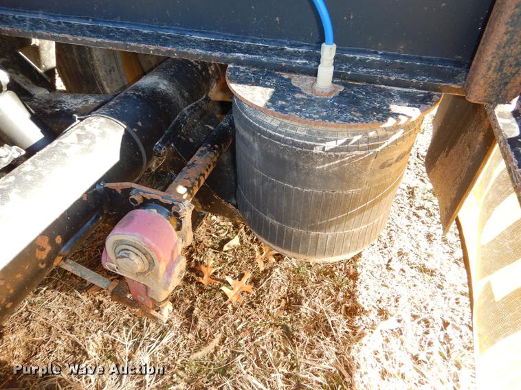 image for item DE0048 1999 Talbert HTR9 lowboy equipment trailer