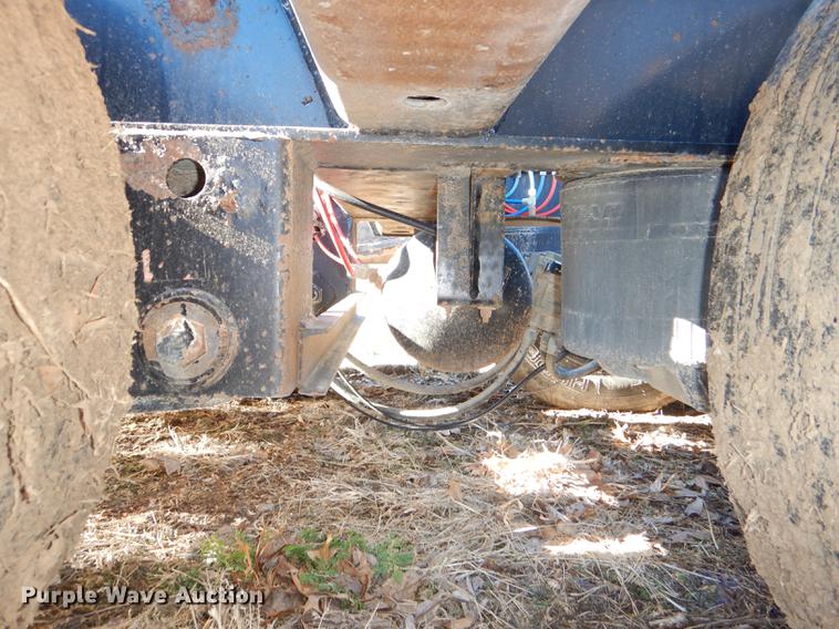 image for item DE0048 1999 Talbert HTR9 lowboy equipment trailer