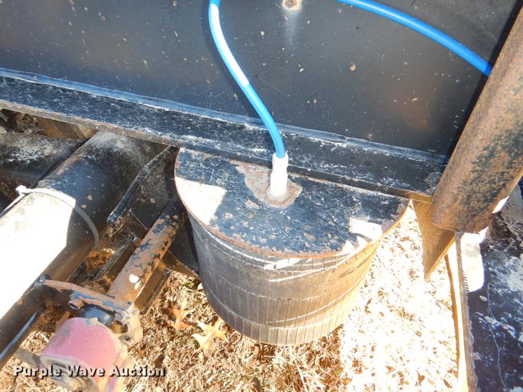 image for item DE0048 1999 Talbert HTR9 lowboy equipment trailer