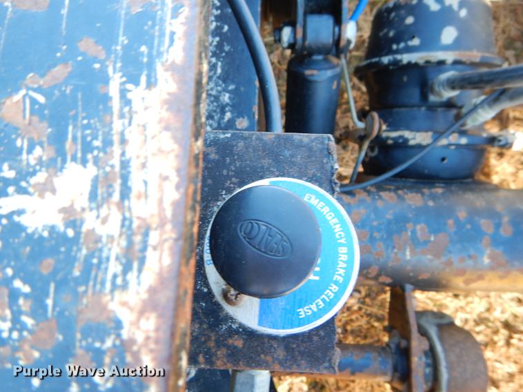 image for item DE0048 1999 Talbert HTR9 lowboy equipment trailer