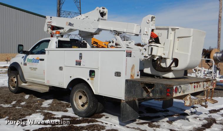 image for item DE0143 2012 Dodge Ram 5500 bucket truck