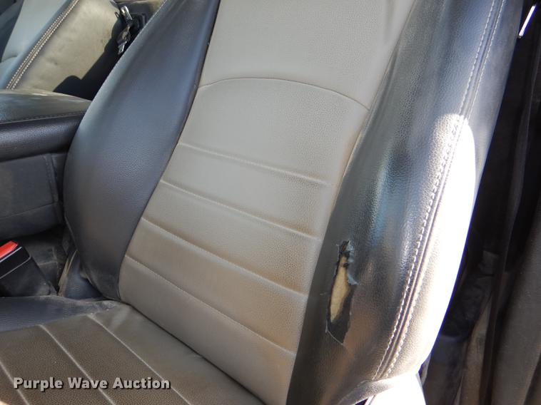 image for item DE0143 2012 Dodge Ram 5500 bucket truck