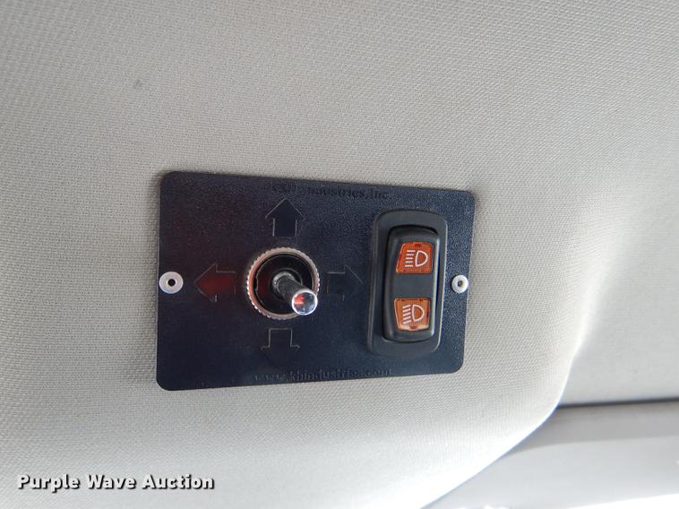 image for item DE0143 2012 Dodge Ram 5500 bucket truck