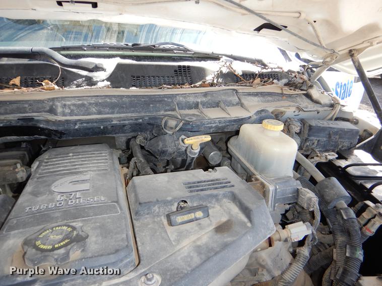 image for item DE0143 2012 Dodge Ram 5500 bucket truck