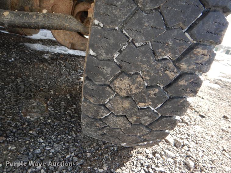 image for item DE0143 2012 Dodge Ram 5500 bucket truck