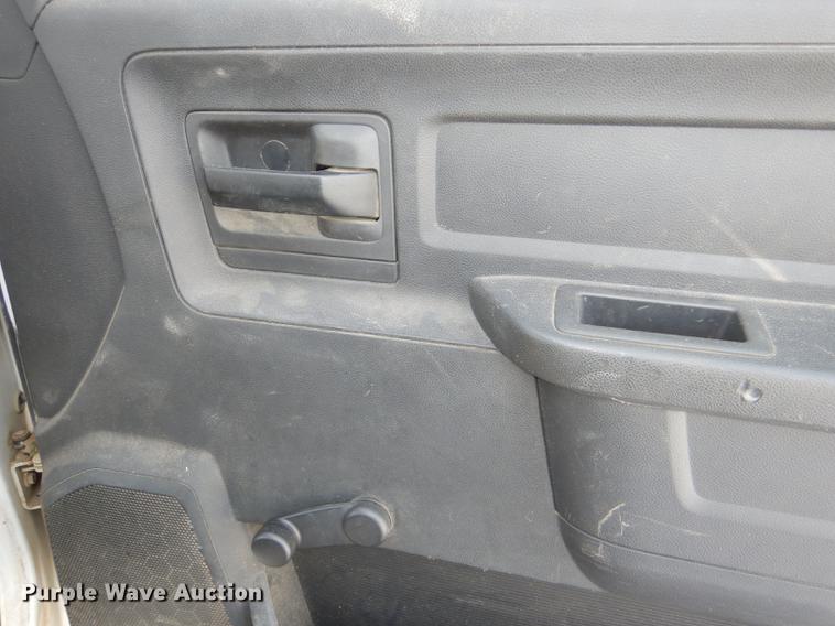 image for item DE0143 2012 Dodge Ram 5500 bucket truck