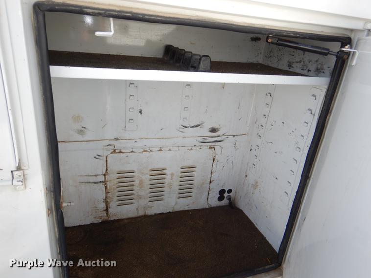 image for item DE0143 2012 Dodge Ram 5500 bucket truck