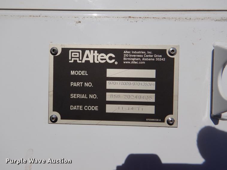 image for item DE0143 2012 Dodge Ram 5500 bucket truck