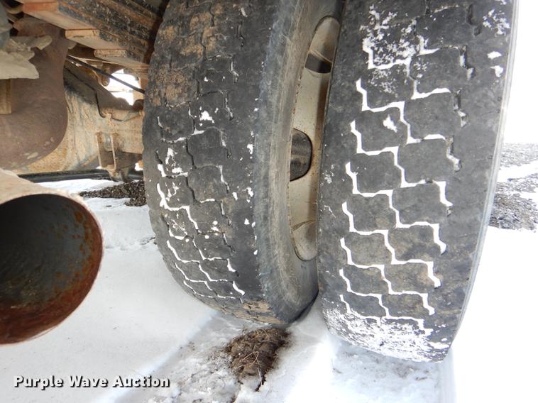 image for item DE0143 2012 Dodge Ram 5500 bucket truck