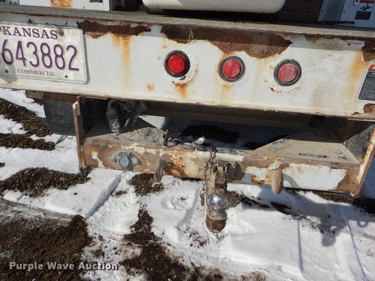 image for item DE0143 2012 Dodge Ram 5500 bucket truck